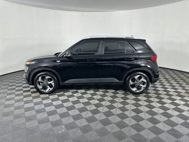 2022 Hyundai VENUE SEL