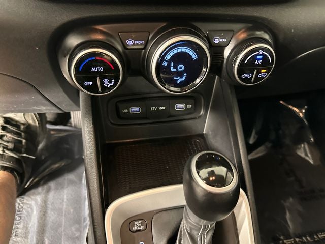 2022 Hyundai VENUE SEL