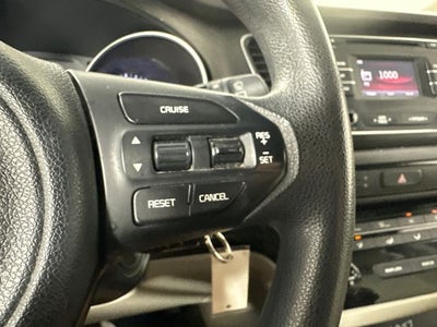 2015 Kia Sedona LX