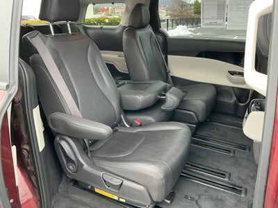 2023 Kia Carnival EX