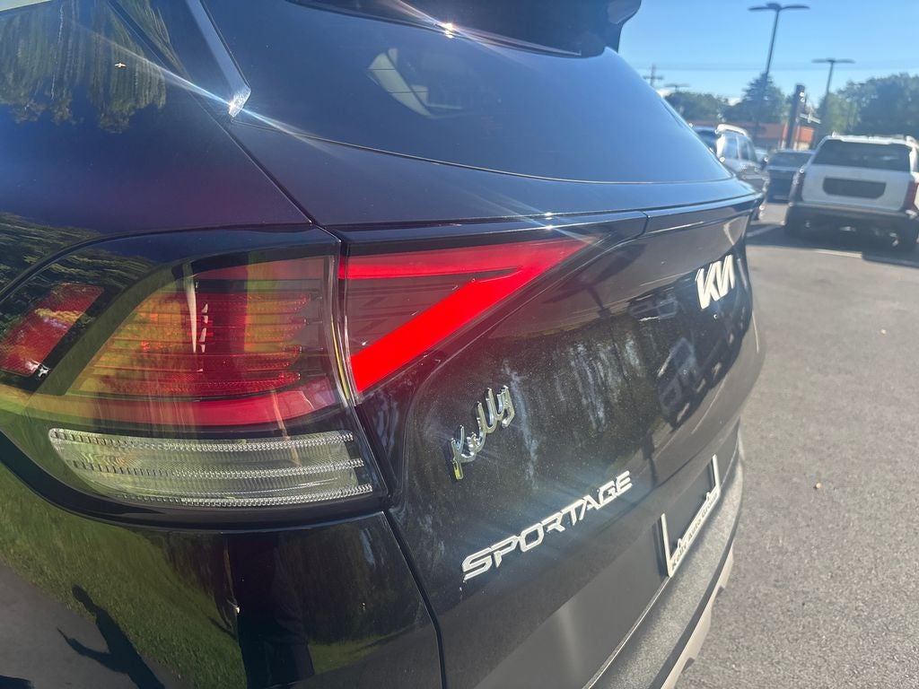 2023 Kia Sportage Hybrid LX