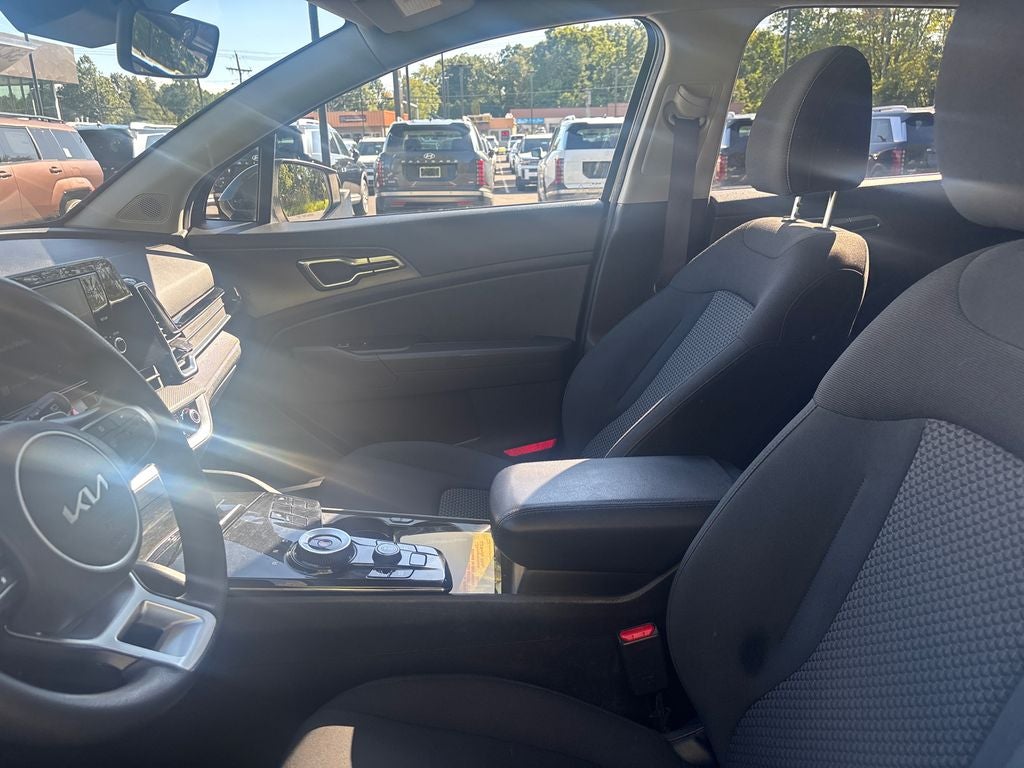 2023 Kia Sportage Hybrid LX
