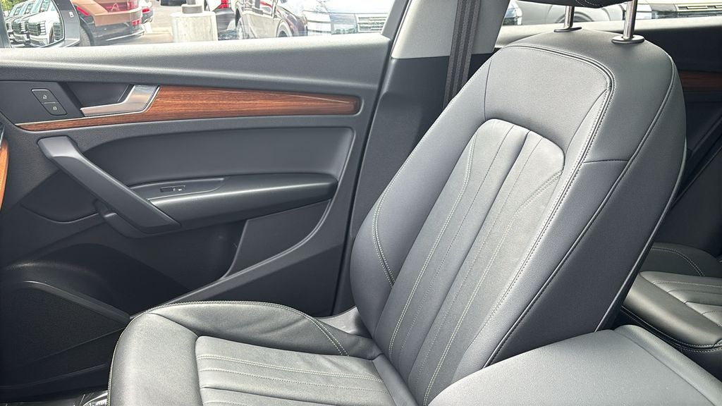 2023 Audi Q5 45 S line Premium quattro