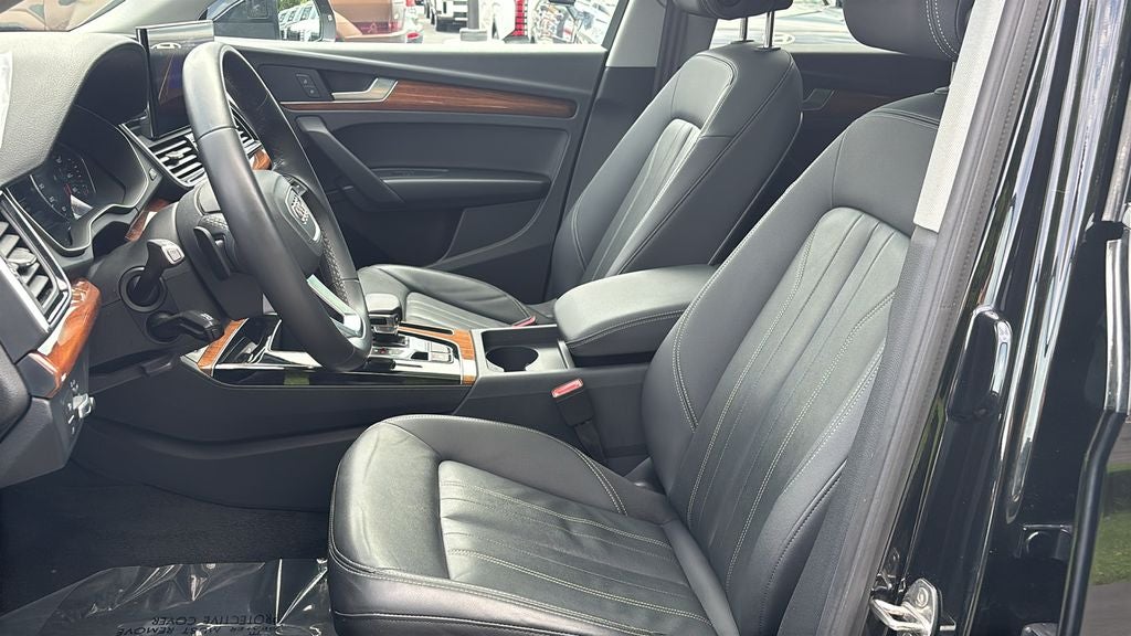 2023 Audi Q5 45 S line Premium quattro