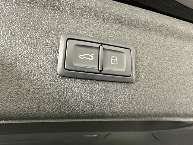 2016 Audi Q3 2.0T Prestige quattro