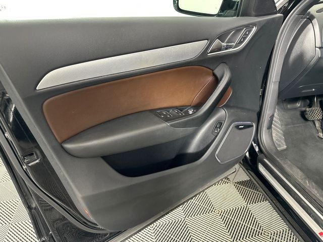 2016 Audi Q3 2.0T Prestige quattro