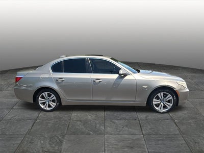 2010 BMW 5 Series 528i xDrive
