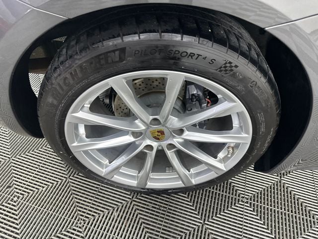 2018 Porsche 718 Cayman Base