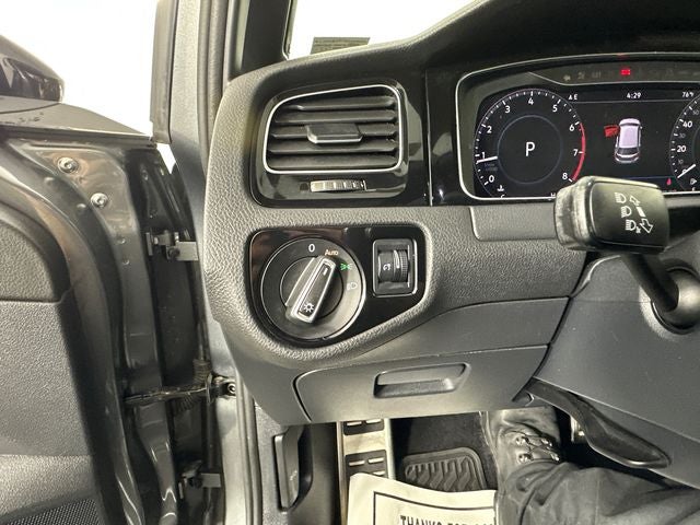 2019 Volkswagen Golf R DCC & Navigation 4Motion