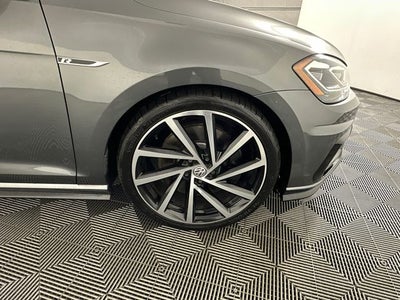 2019 Volkswagen Golf R DCC & Navigation 4Motion