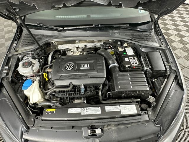 2019 Volkswagen Golf R DCC & Navigation 4Motion