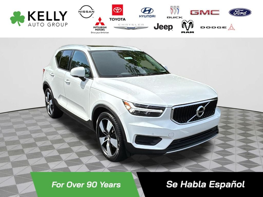 2020 Volvo XC40 Momentum