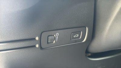 2020 Volvo XC40 Momentum