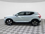 2020 Volvo XC40 Momentum