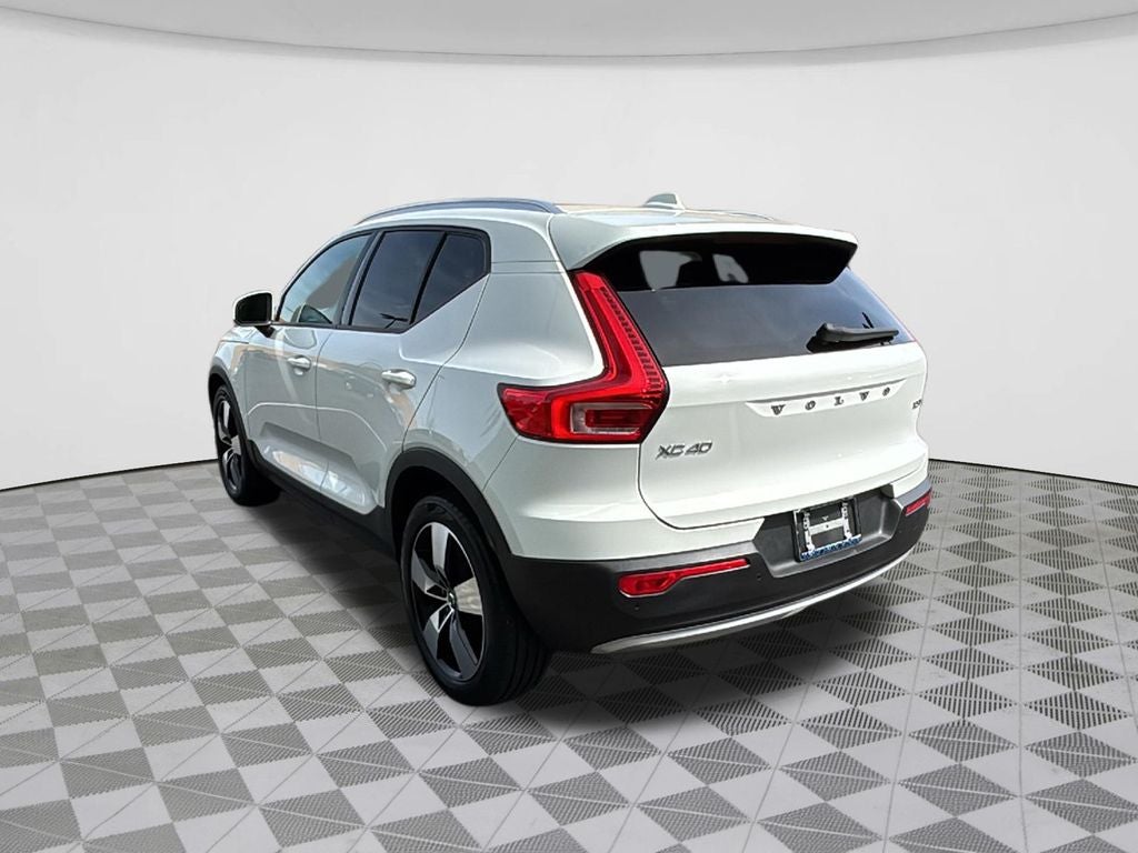 2020 Volvo XC40 Momentum