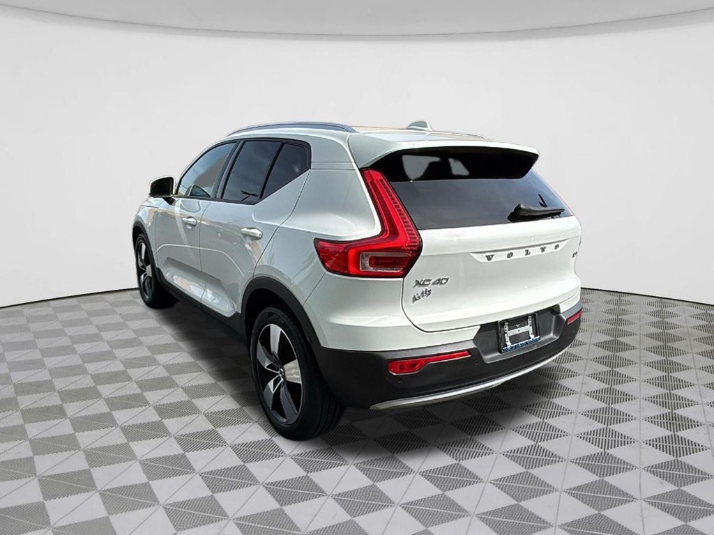 2020 Volvo XC40 Momentum
