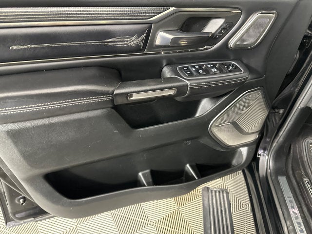 2021 RAM 1500 Limited Crew Cab 4x4 5'7" Box