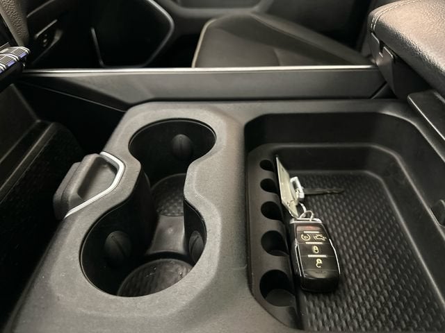 2020 RAM 1500 Laramie Crew Cab 4x4 5'7" Box