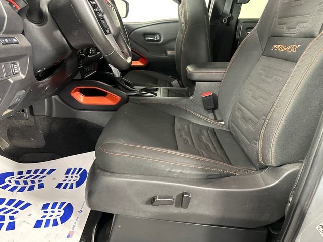 2023 Nissan Frontier Crew Cab PRO-4X 4x4