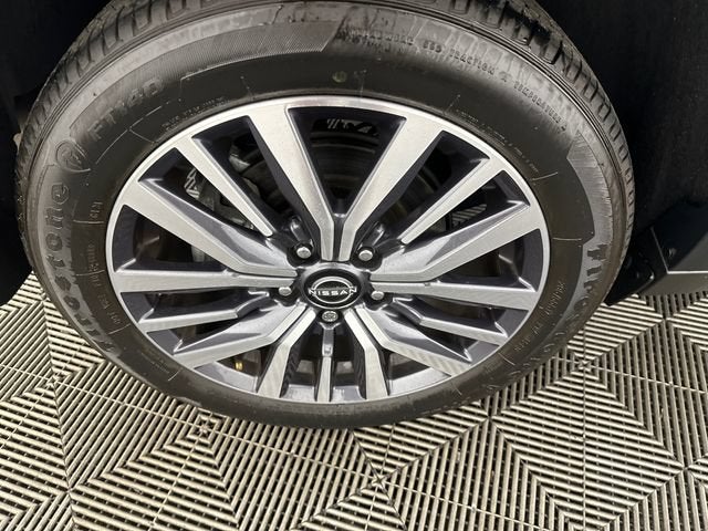 2024 Nissan Kicks SV Xtronic CVT