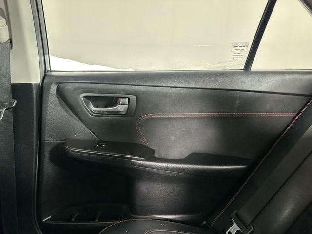 2016 Toyota Camry XLE
