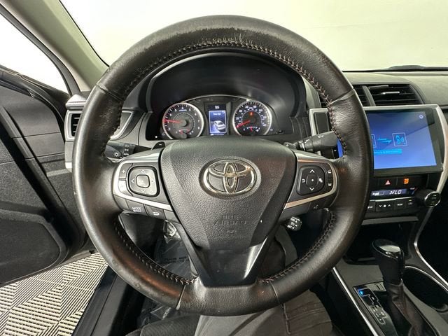 2016 Toyota Camry XLE