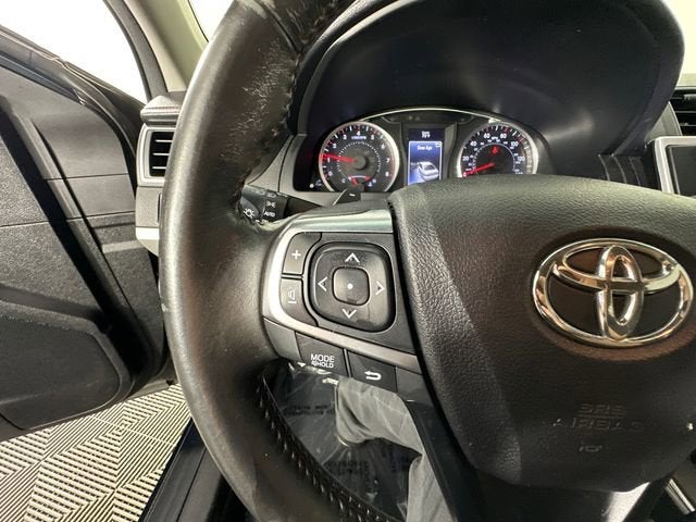 2016 Toyota Camry XLE
