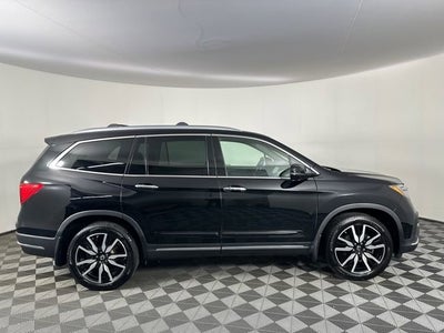 2019 Honda Pilot Touring 8-Passenger