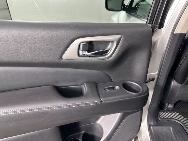 2015 Nissan Pathfinder SL