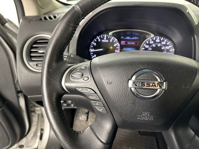 2015 Nissan Pathfinder SL