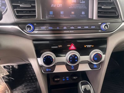 2019 Hyundai ELANTRA SEL
