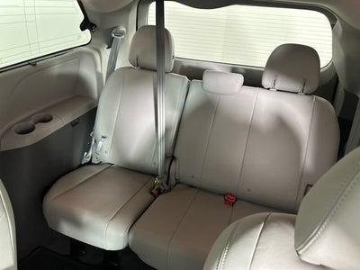 2020 Toyota Sienna XLE