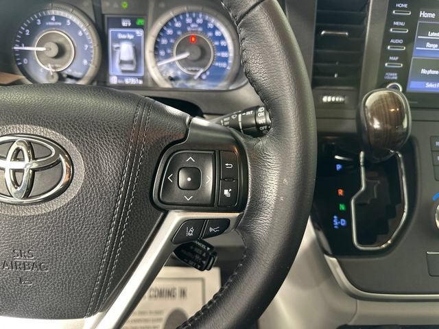 2020 Toyota Sienna XLE