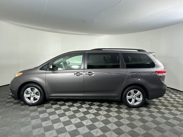 2014 Toyota Sienna LE AAS