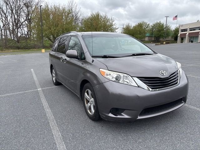 2014 Toyota Sienna LE AAS
