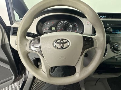 2014 Toyota Sienna LE AAS