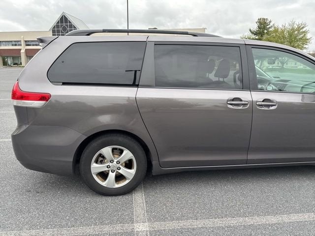 2014 Toyota Sienna LE AAS