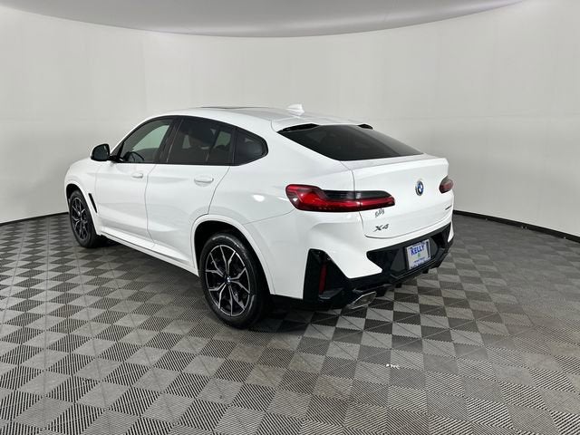 2023 BMW X4 xDrive30i