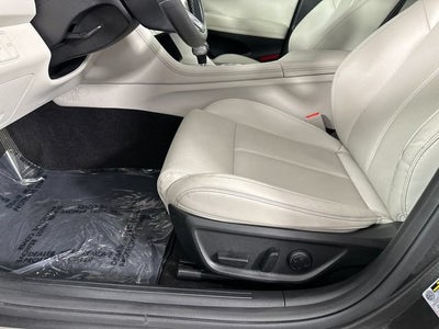 2025 Genesis G70 2.5T RWD