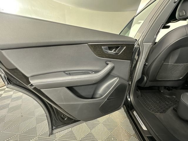 2024 Audi Q8 Premium Plus