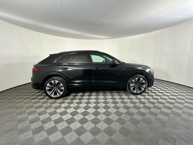 2024 Audi Q8 Premium Plus