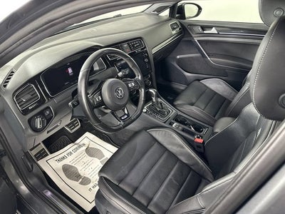 2019 Volkswagen Golf R 2.0T w/DCC & Navigation