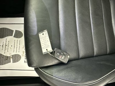 2019 Volkswagen Golf R 2.0T w/DCC & Navigation