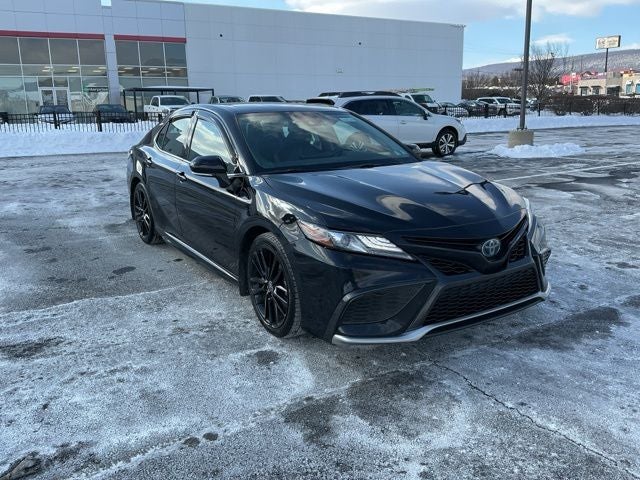 2022 Toyota Camry Hybrid XSE