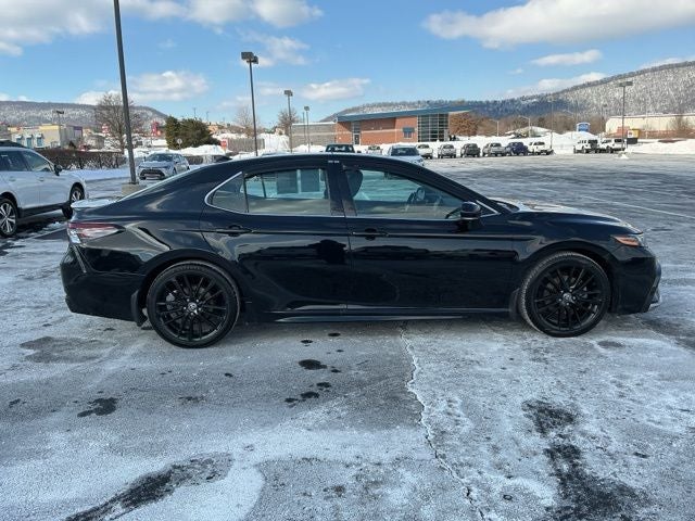 2022 Toyota Camry Hybrid XSE