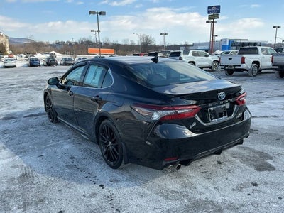 2022 Toyota Camry Hybrid XSE