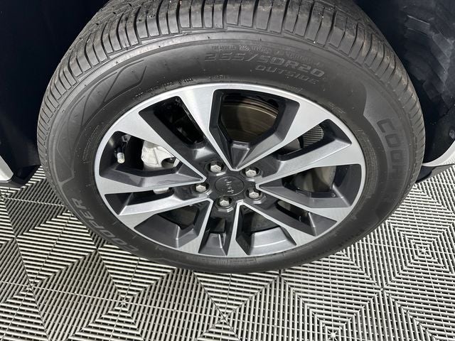 2022 Jeep Grand Cherokee Overland