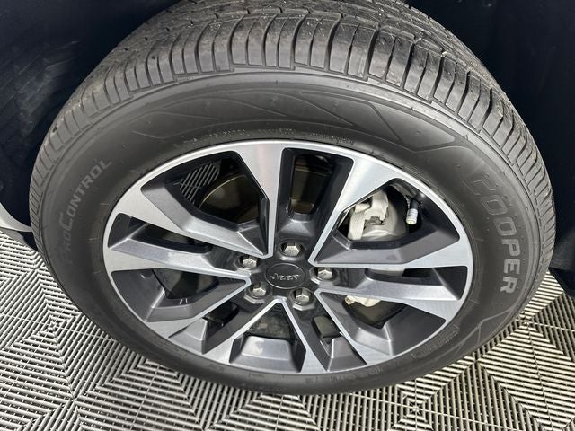 2022 Jeep Grand Cherokee Overland