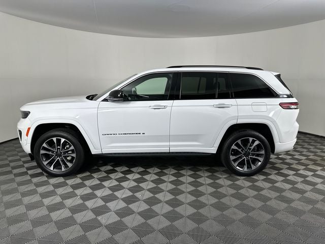 2022 Jeep Grand Cherokee Overland