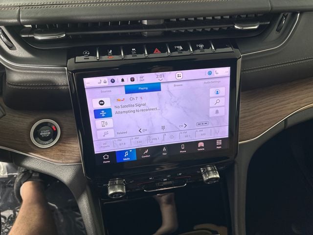 2023 Jeep Grand Cherokee Summit